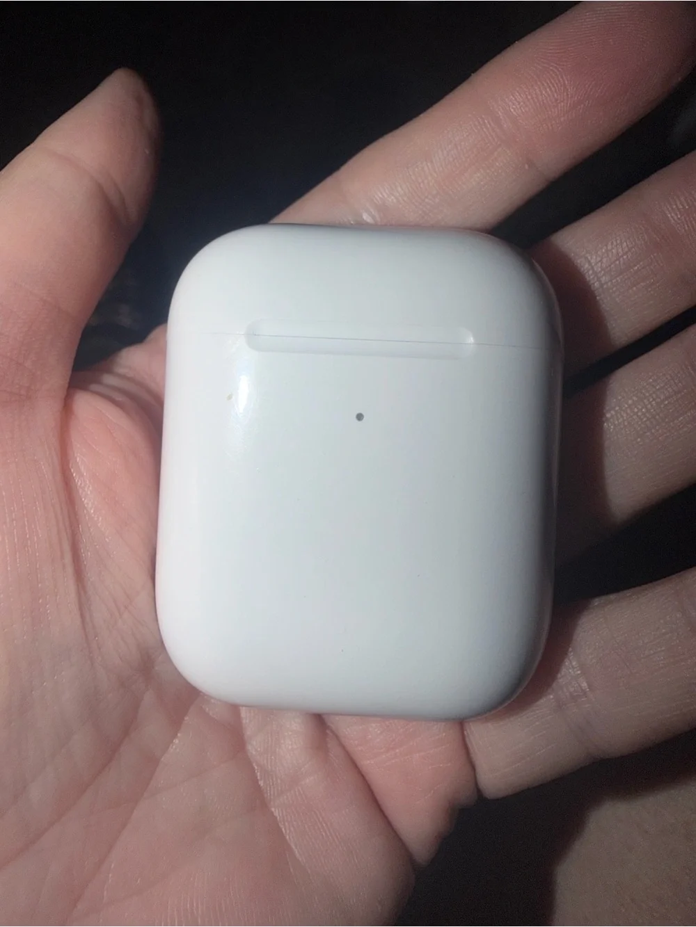 Apple AirPods Gen 2 with charging case - White